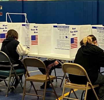students voting